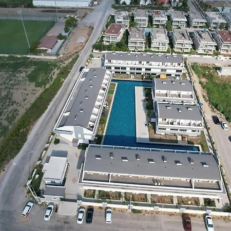 Tema Pool Venezia So Close To Restaurants And *