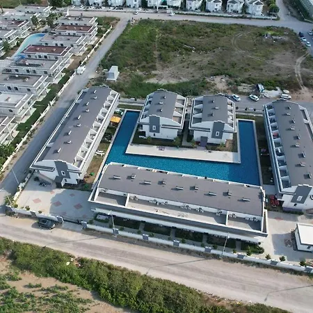 Tema Pool Venezia So Close To Restaurants And
